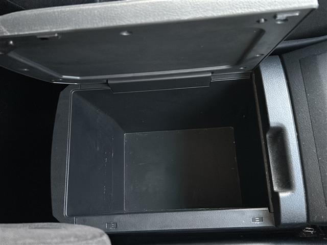 ヴェルファイア 2.4Z ◇ワンオーナー◇純正ナビゲーションワンセグTV/AM/FM/CD/DVD◇バックカメラ◇後席フリップダウンモニター◇ドライブレコーダー◇ETC◇片側パワースライドドア◇オットマン(37枚目)