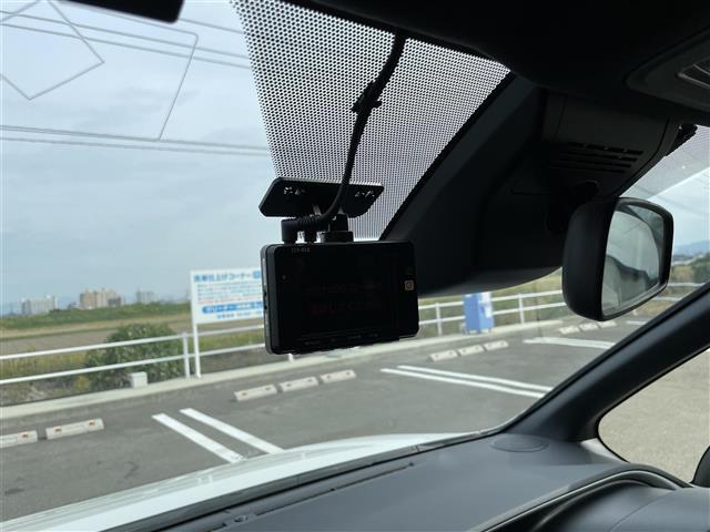 ヴォクシー ZS 煌II 純正ナビ Bluetooth DVD フルセグテレビ バックカメラ フリップダウンモニター ビルトインETC ドラレコ 革巻きステアリング ステリモ 両側パワスラ LEDヘッドライト オートハイビーム(14枚目)