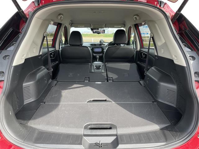 エクストレイル 20Xi エクストリーマーX 純正ナビゲーション アラウンドビュー ETC インテリジェントルームミラー 電動リヤゲート 4WD 純正フロアマット コーナーセンサー Bluetooth フルセグテレビ スマートキー オートライト(21枚目)