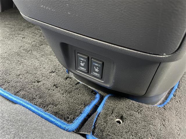 セレナ e-パワー ハイウェイスターV 純正ナビゲーション アラウンドビューモニター フリップダウンモニター プロパイロット インテリジェントルームミラー 両側パワースライドドア 革巻きステアリング ステアリングリモコン ハンドルヒーター(12枚目)