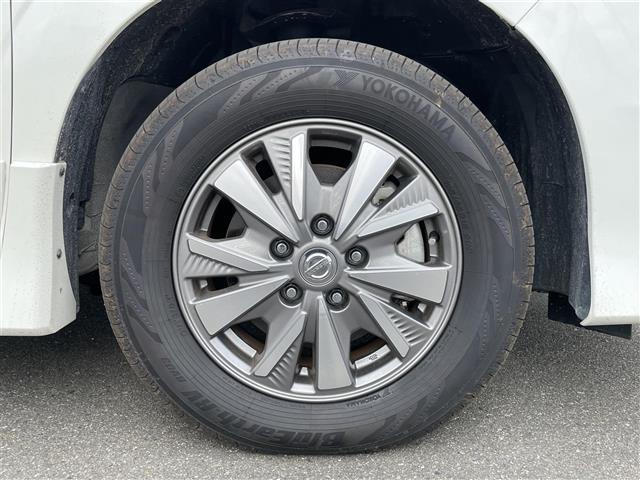 セレナ e-パワー ハイウェイスターV 純正ナビゲーション アラウンドビューモニター フリップダウンモニター プロパイロット インテリジェントルームミラー 両側パワースライドドア 革巻きステアリング ステアリングリモコン ハンドルヒーター(29枚目)