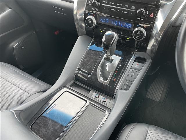 アルファード 2.5S Cパッケージ メーカーオプションナビ バックカメラ DVD ETC2.0 フリップダウンモニター デジタルインナーミラー JBLプレミアムサウンド 両側パワースライドドア 電子パーキングブレーキ ベンチレーション(12枚目)