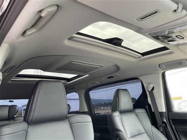 アルファード 2.5S Cパッケージ 純正ナビ バックカメラ ツインムーンルーフ フリップダウンモニター デジタルインナーミラー 100V電源両側パワースライドドア パワーバックドア ベンチレーション ハンドルヒーター ETC2.0(2枚目)