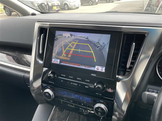 アルファード 2.5S Cパッケージ 純正ナビ バックカメラ ツインムーンルーフ フリップダウンモニター デジタルインナーミラー 100V電源両側パワースライドドア パワーバックドア ベンチレーション ハンドルヒーター ETC2.0(5枚目)