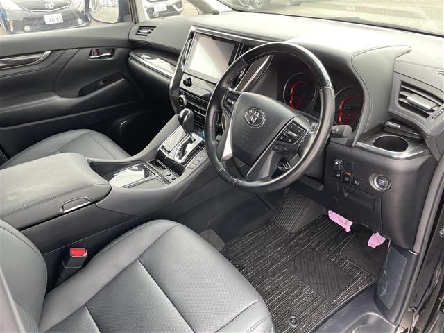 アルファード 2.5S Cパッケージ 純正ナビ バックカメラ ツインムーンルーフ フリップダウンモニター デジタルインナーミラー 100V電源両側パワースライドドア パワーバックドア ベンチレーション ハンドルヒーター ETC2.0(7枚目)