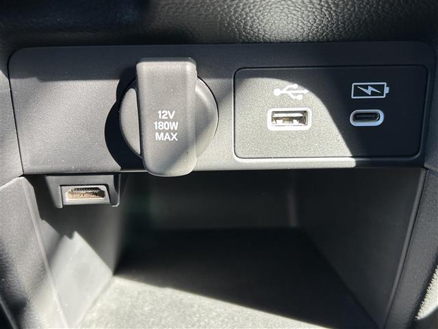 ステップワゴン e:HEVスパーダ ホンダセンシング ACC ブラインドスポットモニター 衝突軽減ブレーキ オートホールド バックカメラ ビルトインETC シートヒーター 純正ナビ BT フルセグTV CD SD USB 純正ホイール(9枚目)