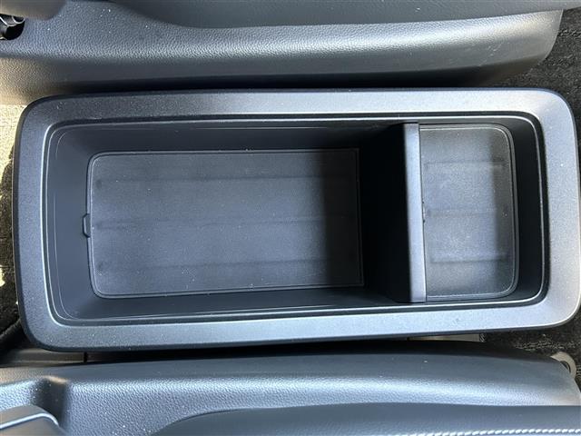 ステップワゴン e:HEVスパーダ ホンダセンシング ACC ブラインドスポットモニター 衝突軽減ブレーキ オートホールド バックカメラ ビルトインETC シートヒーター 純正ナビ BT フルセグTV CD SD USB 純正ホイール(14枚目)