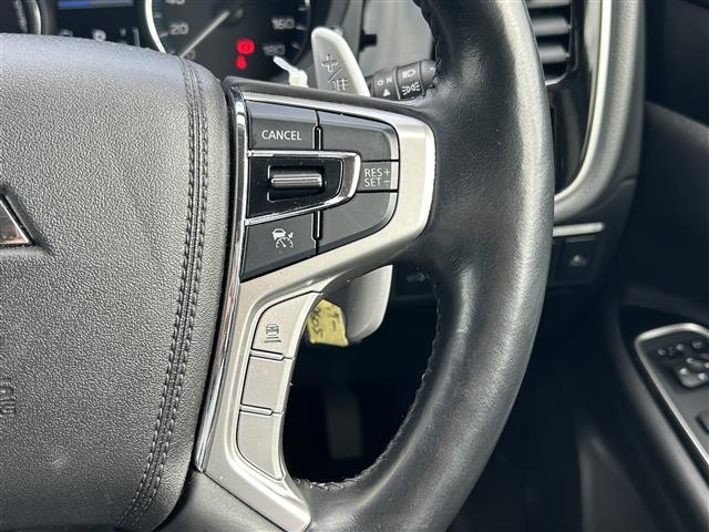 アウトランダーPHEV Gナビパッケージ ◇プラグインハイブリッド◇純正SDナビゲーション・フルセグTV/CD/DVD/SD/Bluetooth◇マルチアラウンドモニター◇前方ドライブレコーダー◇ビルトインETC◇エレクトリックテ(9枚目)