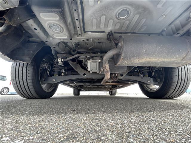 アウトランダーPHEV Gナビパッケージ ◇プラグインハイブリッド◇純正SDナビゲーション・フルセグTV/CD/DVD/SD/Bluetooth◇マルチアラウンドモニター◇前方ドライブレコーダー◇ビルトインETC◇エレクトリックテ(41枚目)