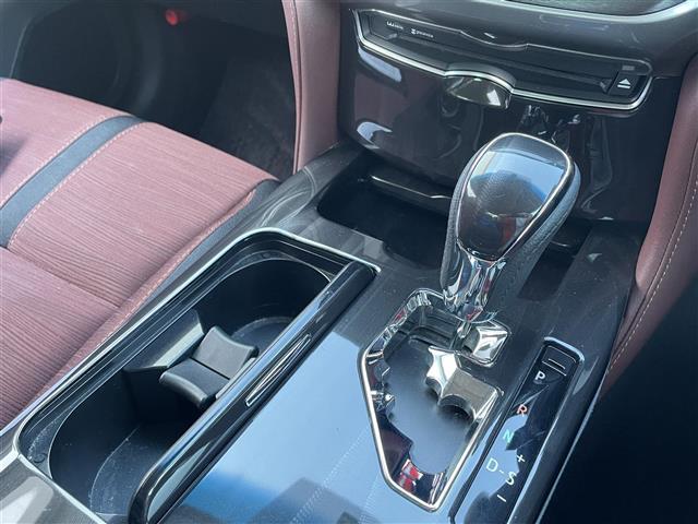 クラウンハイブリッド アスリートＳ　◇ワンオーナー◇純正メモリーナビゲーション・フルセグＴＶ／ＣＤ／ＤＶＤ／ＨＤＤ／ＵＳＢ／Ｂｌｕｅｔｏｏｔｈ◇バックカメラ◇ビルトインＥＴＣ◇クルーズコントロール◇ＤＮ席シートヒーター（10枚目）