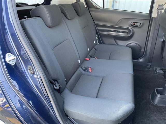 アクア Ｓスタイルブラック　◇社外ＳＤナビゲーション・フルセグＴＶ／ＣＤ／ＤＶＤ／ＳＤ／Ｂｌｕｅｔｏｏｔｈ◇バックカメラ◇ビルトインＥＴＣ◇ＩＳＯＦＩＸ対応◇ステアリングリモコン◇純正ＬＥＤヘッドライト・オートマチ（17枚目）