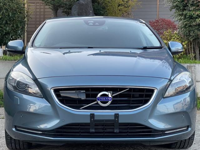 Ｖ４０ Ｔ４　ＳＥ　ＨＩＤ　オートヘッドライト　スマートキー　プッシュスタート　純正ナビ　ＴＶ　Ｂｌｕｅｔｏｏｔｈ　バックカメラ　純正アルミホイール（5枚目）