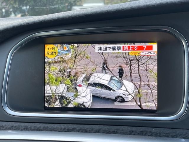 Ｖ４０ Ｔ４　ＳＥ　ＨＩＤ　オートヘッドライト　スマートキー　プッシュスタート　純正ナビ　ＴＶ　Ｂｌｕｅｔｏｏｔｈ　バックカメラ　純正アルミホイール（20枚目）