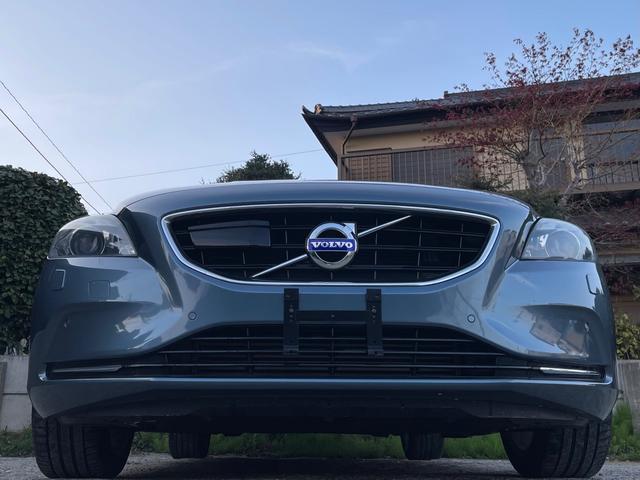 Ｖ４０ Ｔ４　ＳＥ　ＨＩＤ　オートヘッドライト　スマートキー　プッシュスタート　純正ナビ　ＴＶ　Ｂｌｕｅｔｏｏｔｈ　バックカメラ　純正アルミホイール（56枚目）