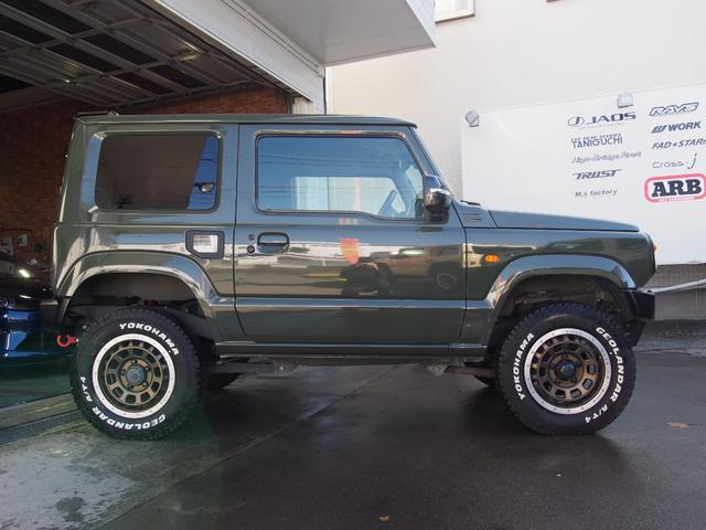 ジムニー XC 4AT リフトアップ DAMDグリル 前後ハイブリバンパー サイド出しマフラー WORKアルミ ジオランダーAT4タイヤ(7枚目)