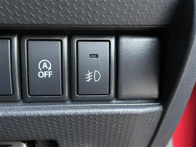 XS 純正ナビ フルセグTV Bluetooth CD/DVD レーダーブレーキサポート 誤発進抑制機能 シートヒーター HIDヘッドランプ 革巻きステアリング オートエアコン スマートキー ETC AUX(9枚目)