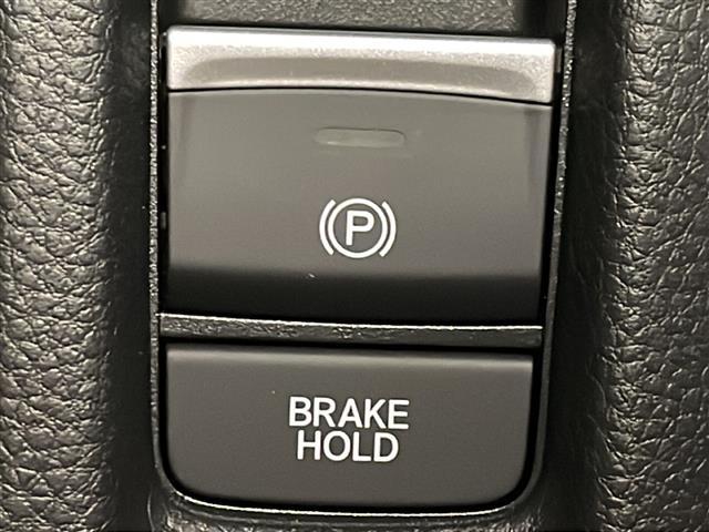 G 登録済未使用車 ホンダコネクトナビ バックカメラ ワイヤレス充電 ETC2.0 LEDヘッドライト オートライト オートハイビーム レーダークルーズコントロール 衝突軽減 誤発進抑制 コーナーセンサー(10枚目)