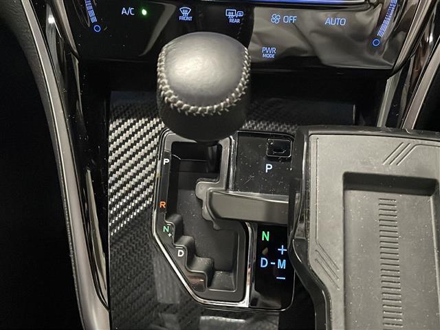エレガンス GRスポーツ 純正9インチナビ サンルーフ トヨタセーフティセンス バックカメラ ETC ドラレコ レーダークルーズコントロール MTモード付AT ステアリングスイッチ 純正19インチアルミホイール フォグランプ(12枚目)