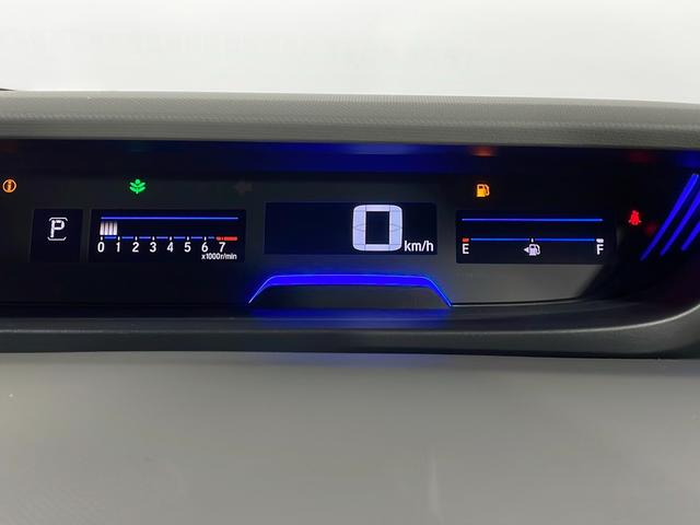 Ｇ・ホンダセンシング　禁煙　純正ナビ　ＣＤ　Ｂｌｕｅｔｏｏｔｈ　フルセグテレビ　バックカメラ　両側電動パワースライドドア　衝突軽減システム　ＬＥＤヘッドライト　ＵＳＢ入力端子　車線逸脱防止　オートライト　ハーフレザーシート(21枚目)