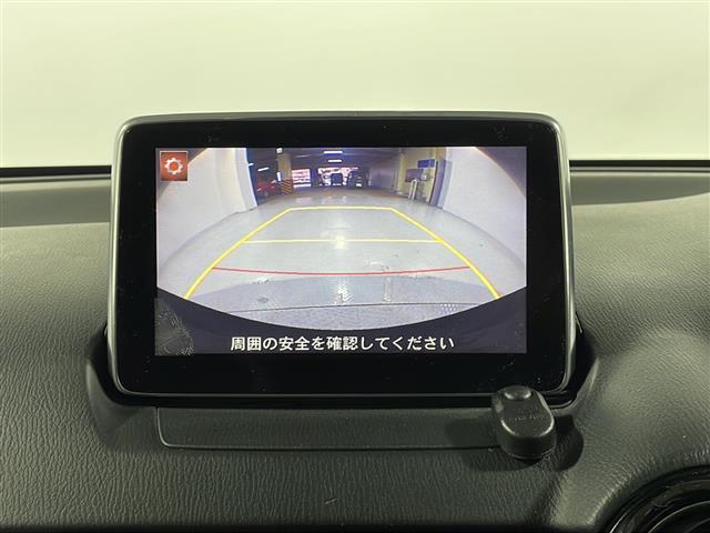 ＸＤブラックレザーリミテッド　禁煙　マツダコネクトナビ　ＤＶＤ／ＴＶ／Ｂｌｕｅｔｏｏｔｈ　バックカメラ　セーフティＰＫＧ　ブラインドスポットモニター　リアクロストラフィック　ハイビームコントロール　衝突軽減　車線逸脱警報　ＬＥＤ(4枚目)