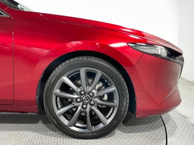 ＭＡＺＤＡ３ファストバック ＸＤプロアクティブ　禁煙車　マツダコネクトナビ　ＣＤ　ＤＶＤ　フルセグ　ＢＴ　ＵＳＢ　全周囲カメラ　ＢＳＭ　ＥＴＣ　社外録画機能付きデジタルインナーミラー　パドルシフト　オートハイビーム　電動パーキングブレーキ　ＬＥＤ（54枚目）