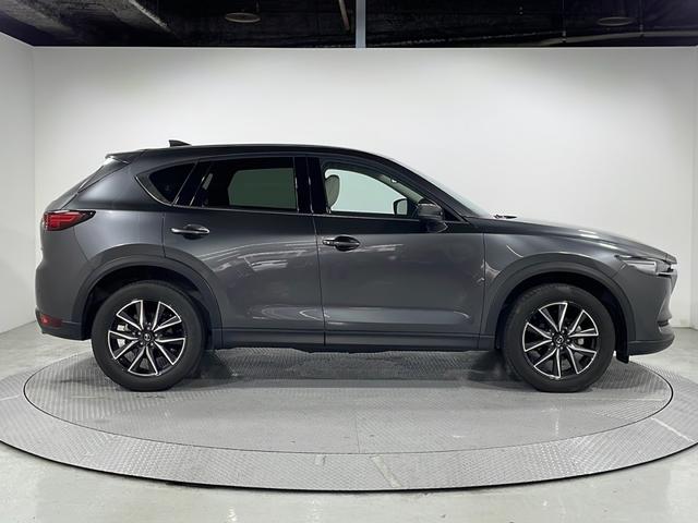 ＣＸ－５ ＸＤ　Ｌパッケージ　禁煙　マツダコネクトナビ　３６０°°ビューモニター　ブラインドスポットモニター　ヘッドアップディスプレイ　ＥＴＣ　レーダークルーズコントロール　シートヒーター　電動リアゲート　パワーシート　スペアキー（47枚目）