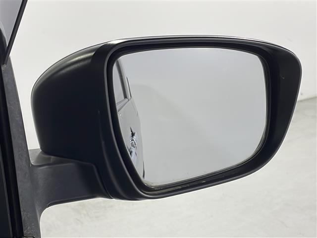 セレナ ハイウェイスター　Ｇ　純正９型ナビ　フリップダウンモニター　アラウンドビューモニター　両側パワースライドドア　インテリジェントルームミラー　プロパイロット　ホールド機能付電動パーキングブレーキ　ドラレコ　ＥＴＣ　ＬＥＤ（43枚目）