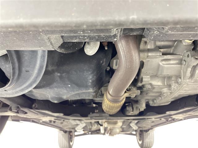 ジープ・コンパス リミテッド　サンルーフ　黒革　純正８．４型ナビ　ＡＬＰＩＮＥオーディオ　パワーバックドア　レーダークルーズ　衝突軽減ブレーキ　パワーシート　シートヒーター　パーキングアシスト　バックカメラ　ＥＴＣ２．０　フルセグ（27枚目）