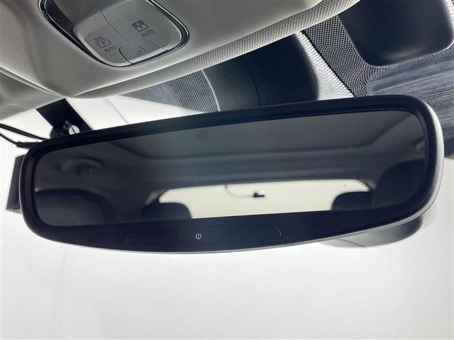 ジープ・コンパス リミテッド　サンルーフ　黒革　純正８．４型ナビ　ＡＬＰＩＮＥオーディオ　パワーバックドア　レーダークルーズ　衝突軽減ブレーキ　パワーシート　シートヒーター　パーキングアシスト　バックカメラ　ＥＴＣ２．０　フルセグ（35枚目）