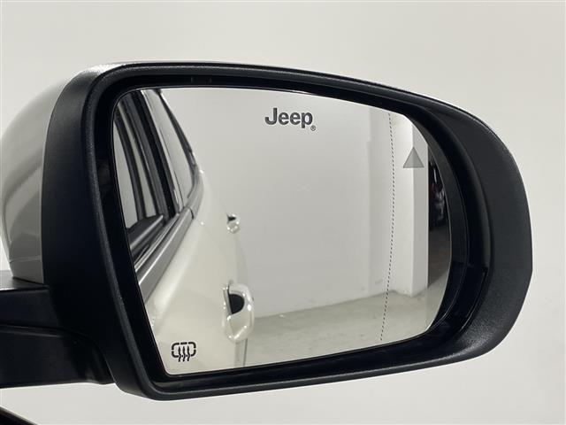 ジープ・コンパス リミテッド　サンルーフ　黒革　純正８．４型ナビ　ＡＬＰＩＮＥオーディオ　パワーバックドア　レーダークルーズ　衝突軽減ブレーキ　パワーシート　シートヒーター　パーキングアシスト　バックカメラ　ＥＴＣ２．０　フルセグ（38枚目）