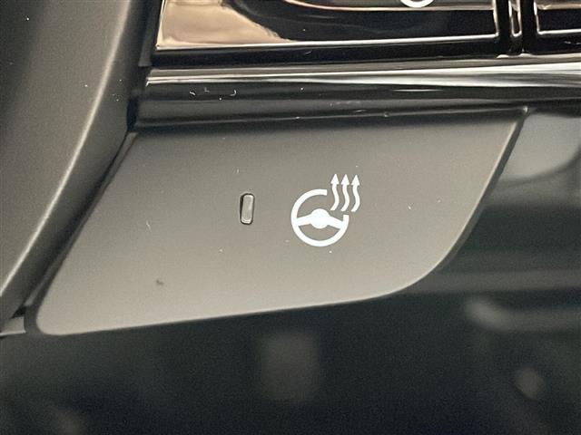 ヴェゼル ｅ：ＨＥＶ　Ｚ　登録済未使用車　純正９型ナビ　電動リアゲート　レーダークルーズ　衝突軽減ブレーキ　シートヒーター　ステアリングヒーター　オートハイビーム　ダウンヒルアシストコントロール　ＥＴＣ２．０　ワイヤレス充電（9枚目）