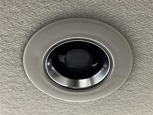 ヴェゼル ｅ：ＨＥＶ　Ｚ　登録済未使用車　純正９型ナビ　電動リアゲート　レーダークルーズ　衝突軽減ブレーキ　シートヒーター　ステアリングヒーター　オートハイビーム　ダウンヒルアシストコントロール　ＥＴＣ２．０　ワイヤレス充電（34枚目）