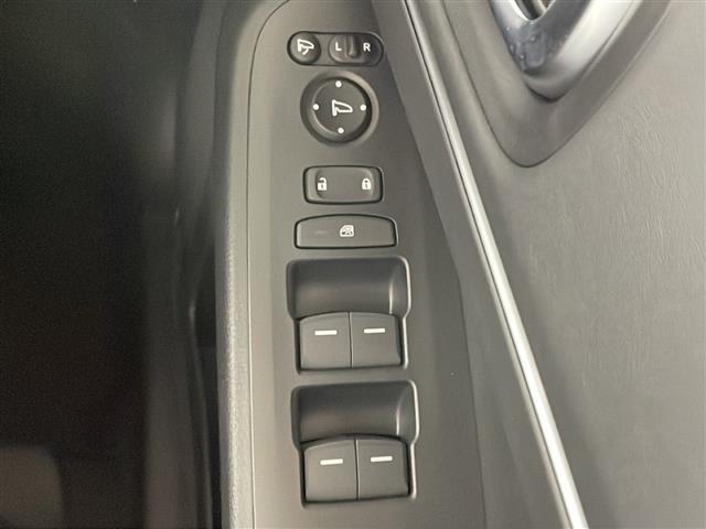 ヴェゼル ｅ：ＨＥＶ　Ｚ　登録済未使用車　純正９型ナビ　電動リアゲート　レーダークルーズ　衝突軽減ブレーキ　シートヒーター　ステアリングヒーター　オートハイビーム　ダウンヒルアシストコントロール　ＥＴＣ２．０　ワイヤレス充電（35枚目）