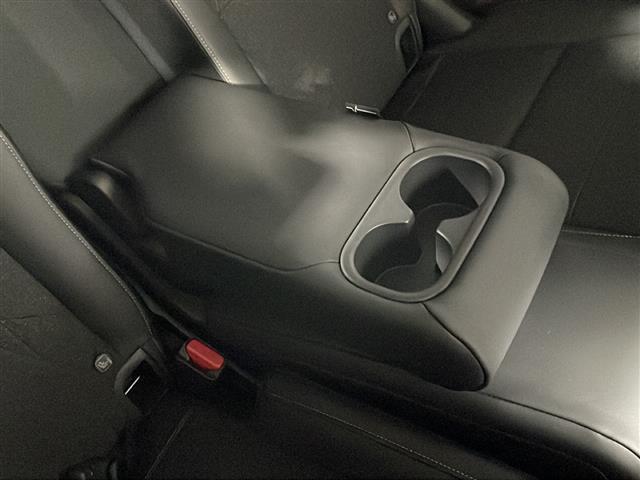 ヴェゼル ｅ：ＨＥＶ　Ｚ　登録済未使用車　純正９型ナビ　電動リアゲート　レーダークルーズ　衝突軽減ブレーキ　シートヒーター　ステアリングヒーター　オートハイビーム　ダウンヒルアシストコントロール　ＥＴＣ２．０　ワイヤレス充電（40枚目）