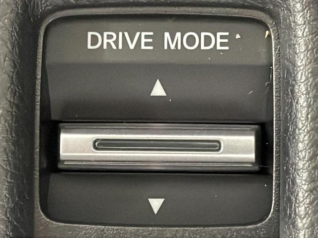 ヴェゼル ｅ：ＨＥＶ　Ｚ　登録済未使用車　純正９型ナビ　電動リアゲート　レーダークルーズ　衝突軽減ブレーキ　シートヒーター　ステアリングヒーター　オートハイビーム　ダウンヒルアシストコントロール　ＥＴＣ２．０　ワイヤレス充電（47枚目）