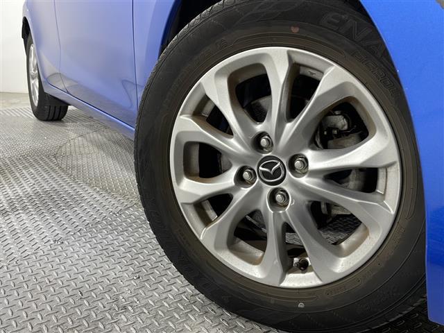 デミオ XD 純正ナビ バックカメラ 衝突軽減ブレーキ スマートキー ETC ドライブレコーダー ステアリングスイッチ Bluetooth 純正15インチアルミホイール アイドリングストップ ヘッドランプレベライザ(18枚目)