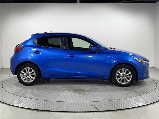 デミオ XD 純正ナビ バックカメラ 衝突軽減ブレーキ スマートキー ETC ドライブレコーダー ステアリングスイッチ Bluetooth 純正15インチアルミホイール アイドリングストップ ヘッドランプレベライザ(25枚目)