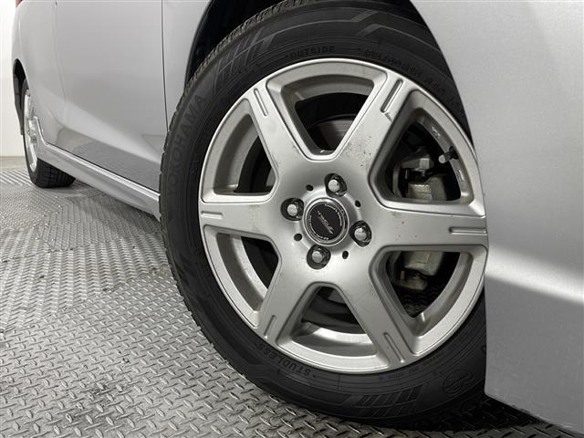 シャトル ハイブリッドX 純正ナビ バックカメラ クルーズコントロール ETC ドライブレコーダー フルセグTV Bluetooth スマートキー ステアリングスイッチ パドルシフト LEDヘッドランプ ハーフレザー フォグ(18枚目)