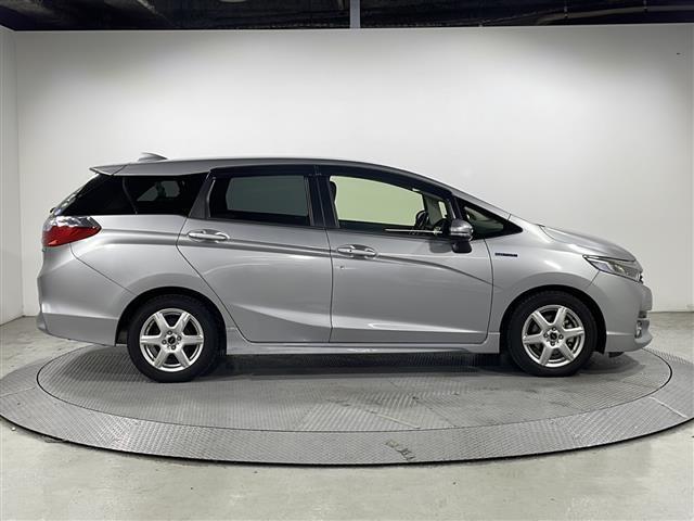 シャトル ハイブリッドX 純正ナビ バックカメラ クルーズコントロール ETC ドライブレコーダー フルセグTV Bluetooth スマートキー ステアリングスイッチ パドルシフト LEDヘッドランプ ハーフレザー フォグ(25枚目)