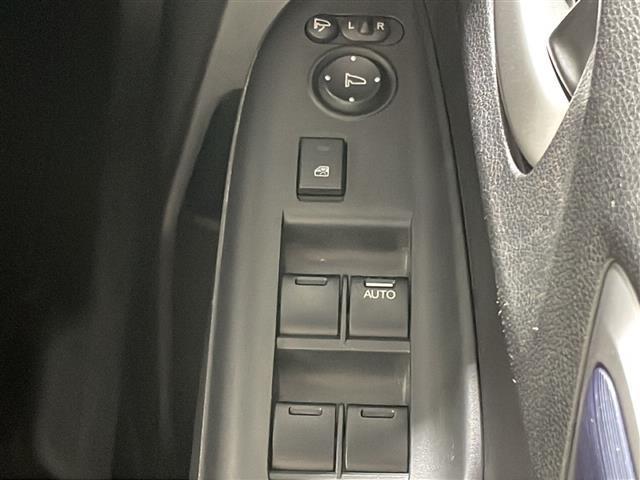 シャトル ハイブリッドX 純正ナビ バックカメラ クルーズコントロール ETC ドライブレコーダー フルセグTV Bluetooth スマートキー ステアリングスイッチ パドルシフト LEDヘッドランプ ハーフレザー フォグ(40枚目)