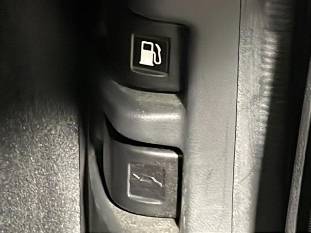 シャトル ハイブリッドX 純正ナビ バックカメラ クルーズコントロール ETC ドライブレコーダー フルセグTV Bluetooth スマートキー ステアリングスイッチ パドルシフト LEDヘッドランプ ハーフレザー フォグ(51枚目)