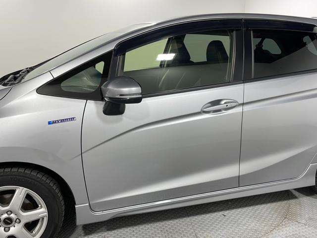 シャトル ハイブリッドX 純正ナビ バックカメラ クルーズコントロール ETC ドライブレコーダー フルセグTV Bluetooth スマートキー ステアリングスイッチ パドルシフト LEDヘッドランプ ハーフレザー フォグ(69枚目)