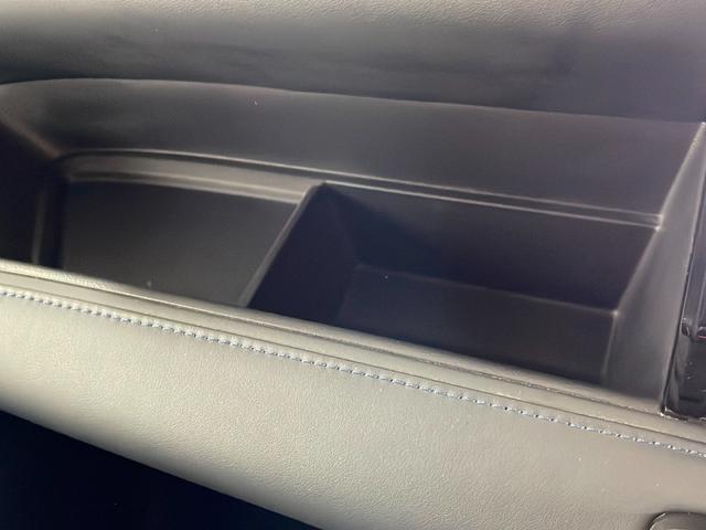 ヴォクシー ハイブリッドS-Z 純正10.5型ナビ フリップダウンモニター バックカメラ レーダークルーズコントロール フルセグ シートヒータ 両側パワースライドドア レーンキープアシスト オートハイビーム コーナーセンサー(52枚目)