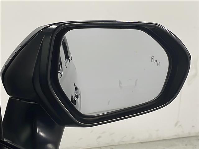 シエンタ ハイブリッドZ 純正10.5型ディスプレイオーディオ 全周囲カメラ 両側パワースライドドア レーダークルーズ 衝突軽減ブレーキ 純正15インチAW ブラインドスポットモニター 1500W電源 フルセグTV ETC(9枚目)