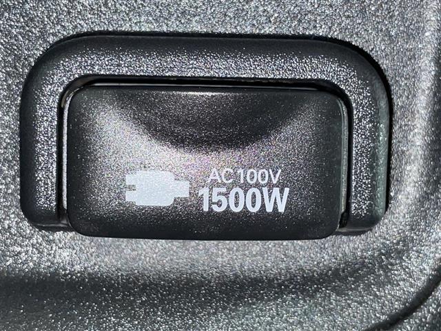 シエンタ ハイブリッドZ 純正10.5型ディスプレイオーディオ 全周囲カメラ 両側パワースライドドア レーダークルーズ 衝突軽減ブレーキ 純正15インチAW ブラインドスポットモニター 1500W電源 フルセグTV ETC(10枚目)