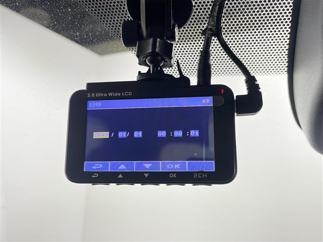 シエンタ ハイブリッドZ 純正10.5型ディスプレイオーディオ 全周囲カメラ 両側パワースライドドア レーダークルーズ 衝突軽減ブレーキ 純正15インチAW ブラインドスポットモニター 1500W電源 フルセグTV ETC(13枚目)