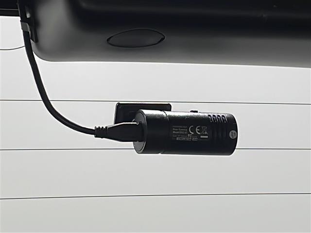 シエンタ ハイブリッドZ 純正10.5型ディスプレイオーディオ 全周囲カメラ 両側パワースライドドア レーダークルーズ 衝突軽減ブレーキ 純正15インチAW ブラインドスポットモニター 1500W電源 フルセグTV ETC(35枚目)