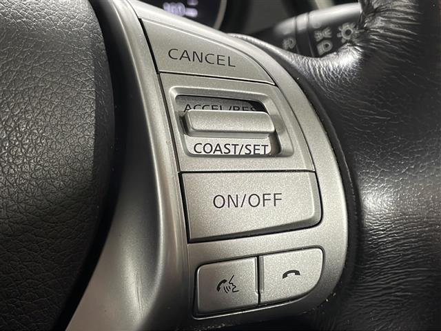 エクストレイル ２０Ｘｔ　エマージェンシーブレーキパッケージ　純正ナビ　アラウンドビューモニター　ブラインドスポットモニター　シートヒーター　電動リア　ＥＴＣ　ＬＥＤヘッドライト　クルーズコントロール　ＤＶＤ　エマージェンシーブレーキ　レーンキープ　フォグランプ（9枚目）