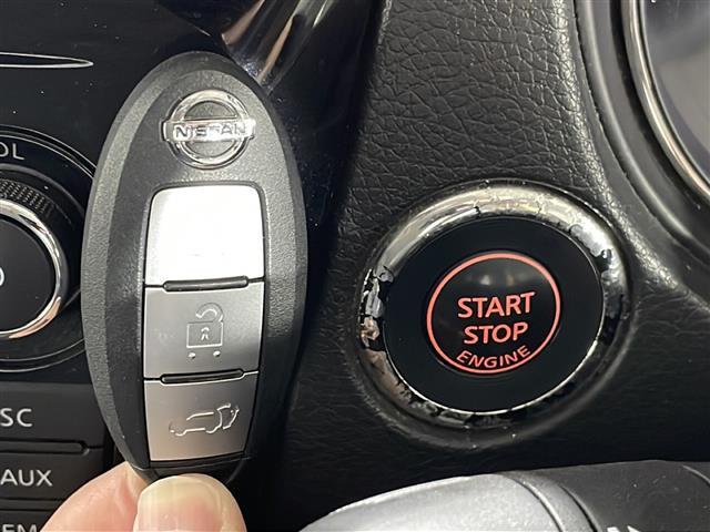 エクストレイル ２０Ｘｔ　エマージェンシーブレーキパッケージ　純正ナビ　アラウンドビューモニター　ブラインドスポットモニター　シートヒーター　電動リア　ＥＴＣ　ＬＥＤヘッドライト　クルーズコントロール　ＤＶＤ　エマージェンシーブレーキ　レーンキープ　フォグランプ（13枚目）