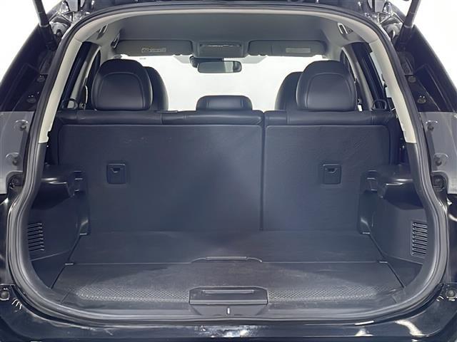 エクストレイル ２０Ｘｔ　エマージェンシーブレーキパッケージ　純正ナビ　アラウンドビューモニター　ブラインドスポットモニター　シートヒーター　電動リア　ＥＴＣ　ＬＥＤヘッドライト　クルーズコントロール　ＤＶＤ　エマージェンシーブレーキ　レーンキープ　フォグランプ（16枚目）